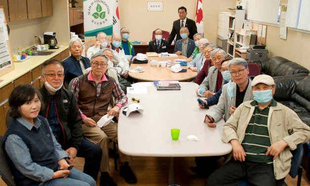 “밥은 기본이죠, 맛있는 음식 해 드시고 건강하세요”