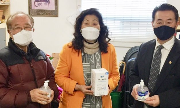 대만경제문화부, 노인회에 마스크 전달