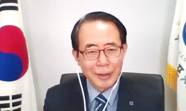 “홍익인간 정신 실천해 새 주인 되어야”