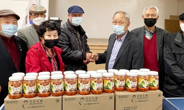 진미식품, 어버이날 맞아 노인회에 김치 후원