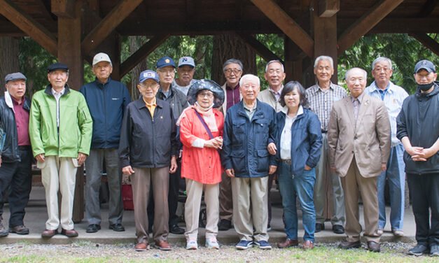 유공자회, 5월 야유회 가져