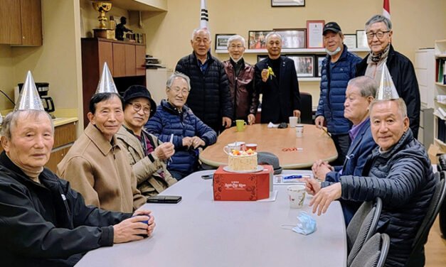 월남참전유공자회 2월  생일 잔치 진행