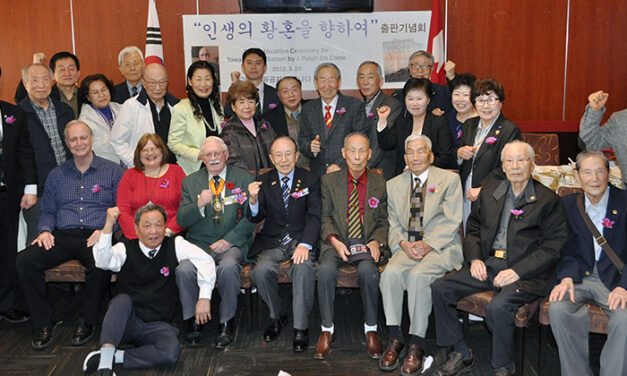 자서전‘인생의 황혼을 향하여’ 영어 한글 동시 출판
