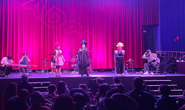 악단광칠 밴쿠버 공연 성황리에