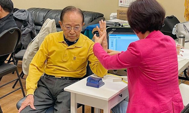 마라 네츄럴 유공자회 무료 골밀도 검사 진행