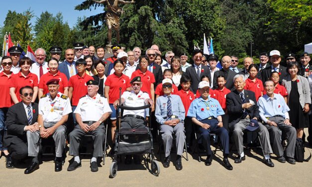 9회 한국전 참전용사의 날 헌화식 거행