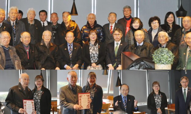 연아마틴 유공자회에 여왕 즉위 핀 전달식 개최