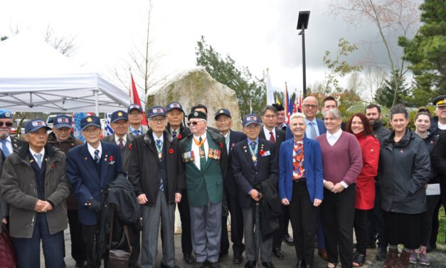 “우리는 그들을 기억합니다”