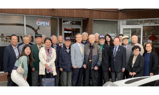 배문수 민주평통 회장  유공자회에 추수감사절 식사 대접