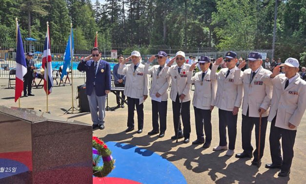 “자유와 평화 위해 목숨 바친 영웅들을 기억합니다”